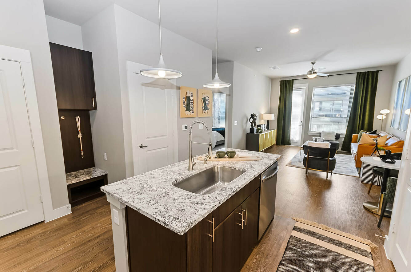 Apartments for Rent in Plano, TX Opal Legacy Central